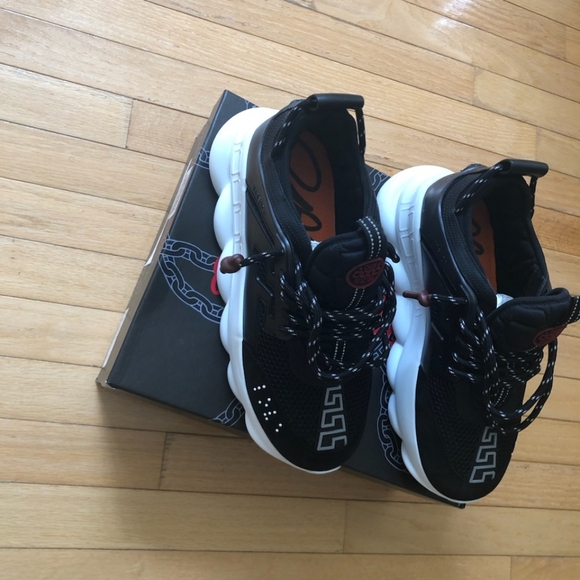 VERSACE Chain Reaction Sneakers - Picture 4 of 5